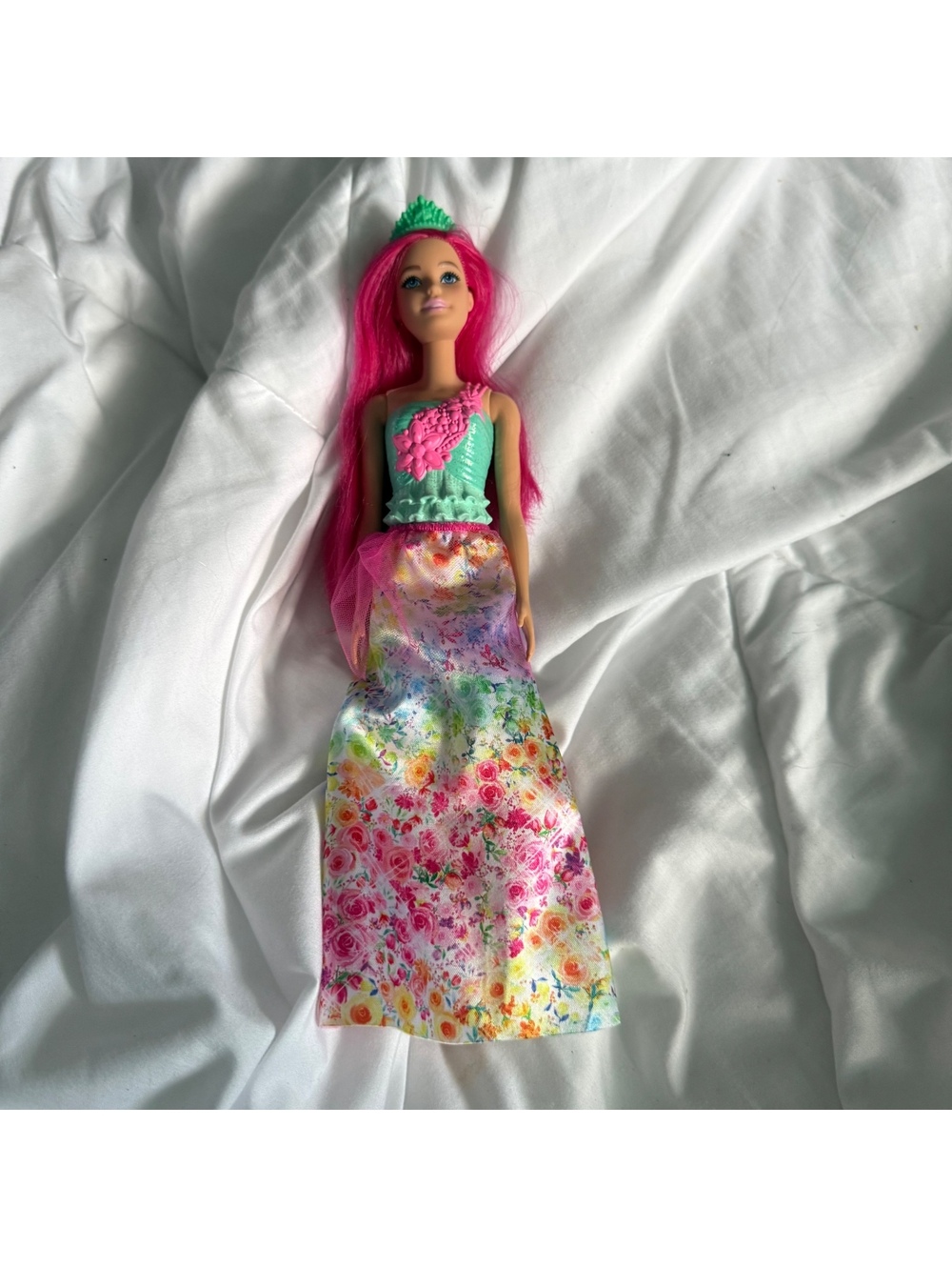 Barbie Dreamtopia by Mattel HGR15 Doll Princess, Dark Pink Hair, Floral Dress
